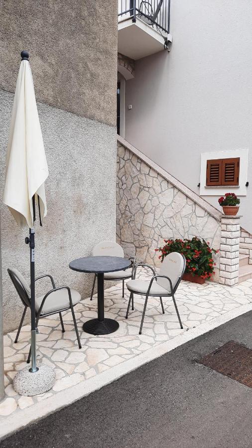 Apartmani Muzic Orlec Buitenkant foto