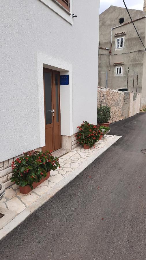 Apartmani Muzic Orlec Buitenkant foto