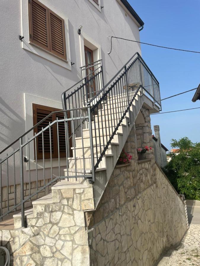 Apartmani Muzic Orlec Buitenkant foto
