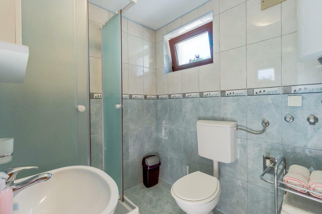 Apartmani Muzic Orlec Buitenkant foto